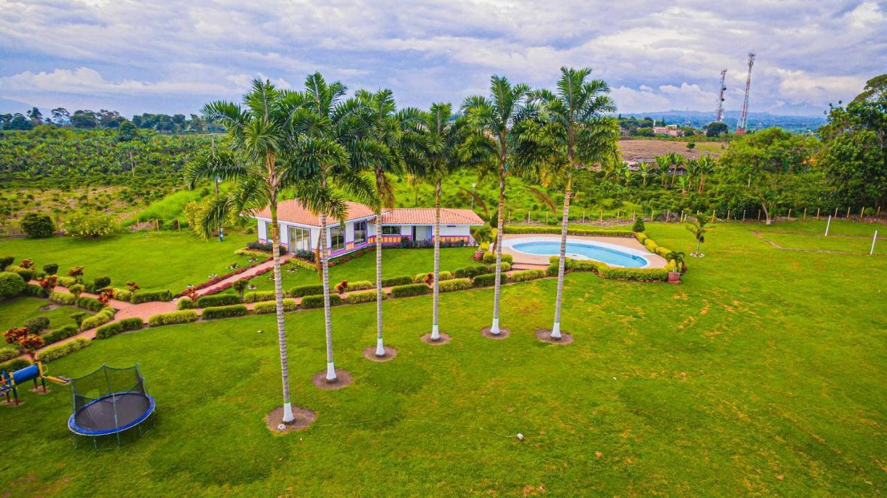 Hotel Arrayanes del Quindío Montenegro Exterior foto