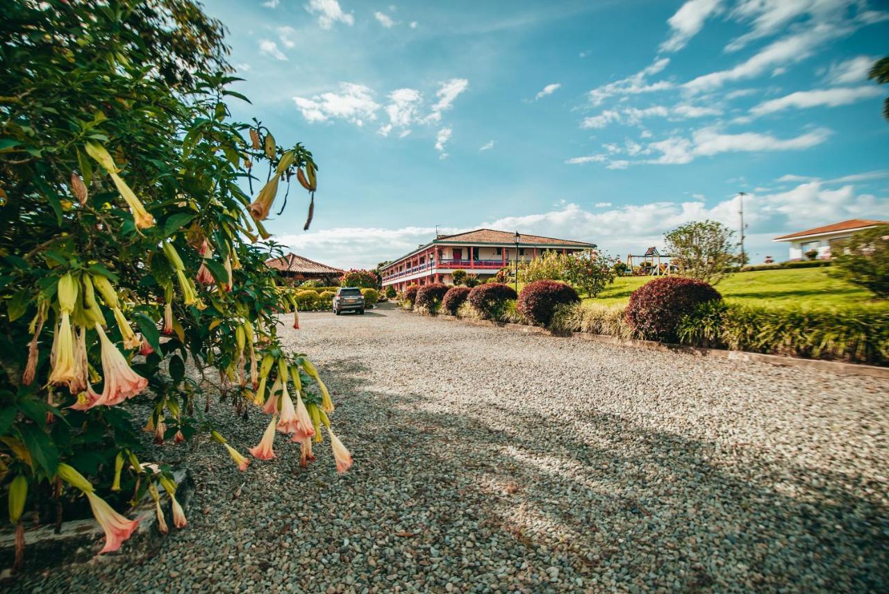 Hotel Arrayanes del Quindío Montenegro Exterior foto